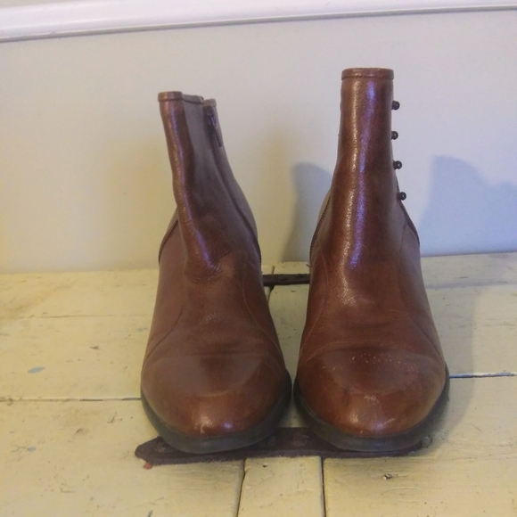 Naturalizer Leather Ankle Boot - Picture 4 of 12